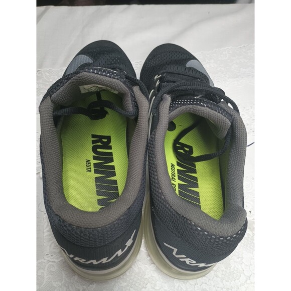 Nike Excellerate 4 Black Mens 9.5 Athletic Running Shoe AirMax Work Gym - Picture 5 of 7